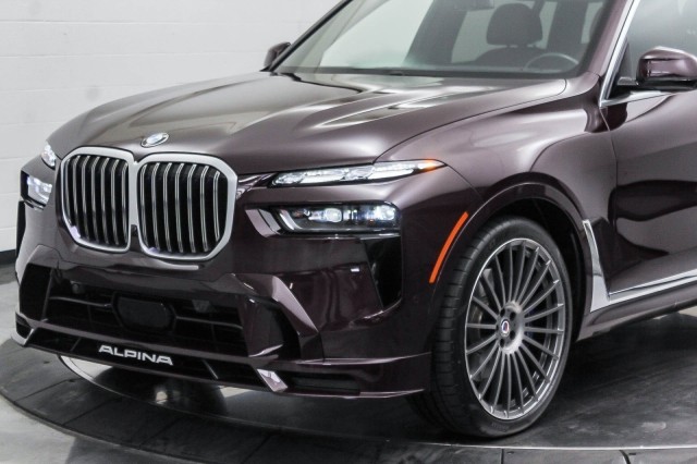 2024 BMW X7 ALPINA XB7 9