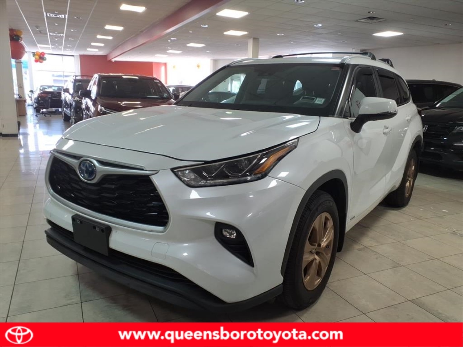 2023 Toyota Highlander Bronze Edition's photo
