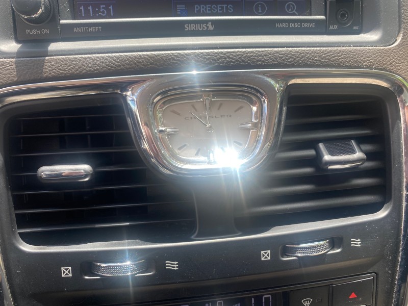 2012 Chrysler Town & Country 1 OWNER LOW MILES 58.411 in , 