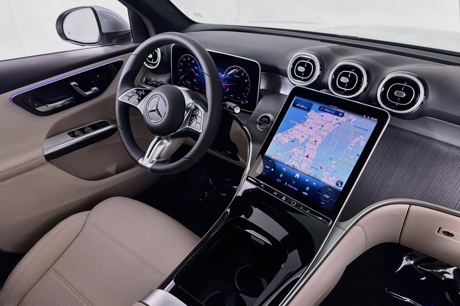 New 2026 Cirrus Silver Metallic Mercedes-Benz GLC 300 SUV image 15
