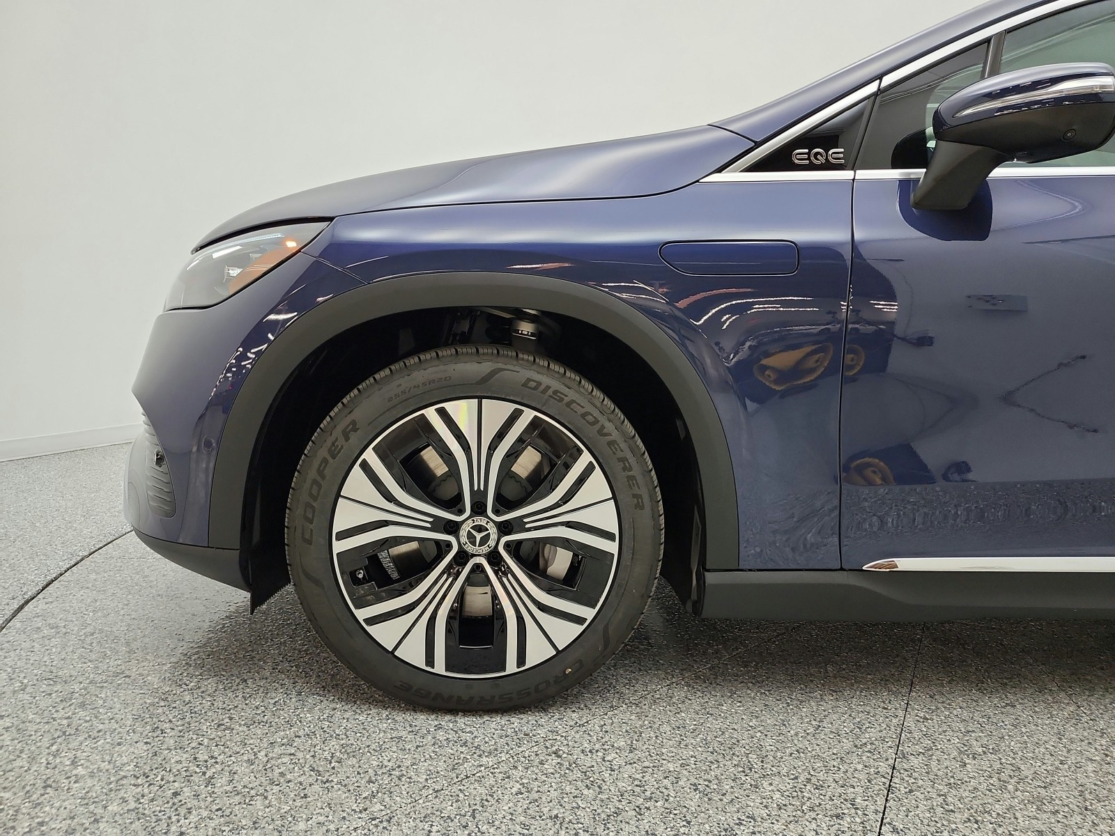 New 2027 Twilight Blue Metallic Mercedes-Benz EQE 320+ SUV image 14