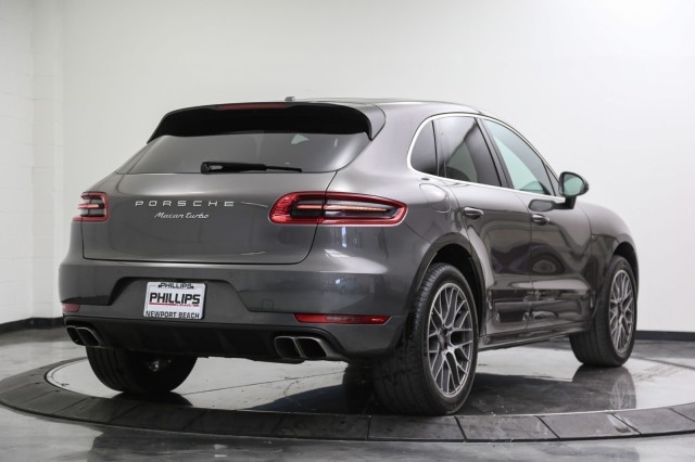 2015 Porsche Macan Turbo 6