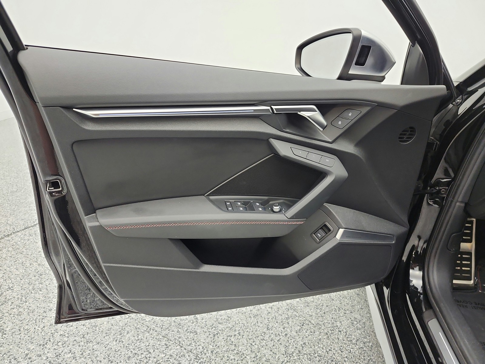 Used 2023 Mythos Black Metallic Audi Premium Plus 2.0 TFSI quattro image 15