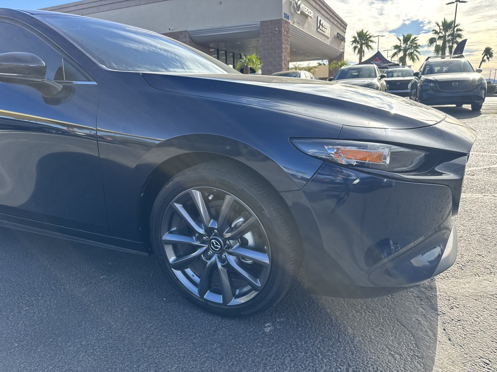 View vehicle photo 4