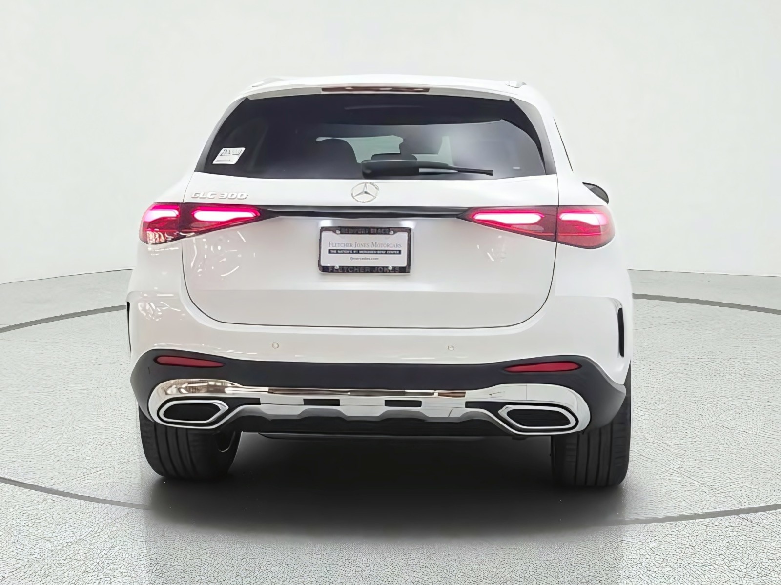 New 2027 MANUFAKTUR Moonlight White Metallic Mercedes-Benz GLC 300 SUV image 6