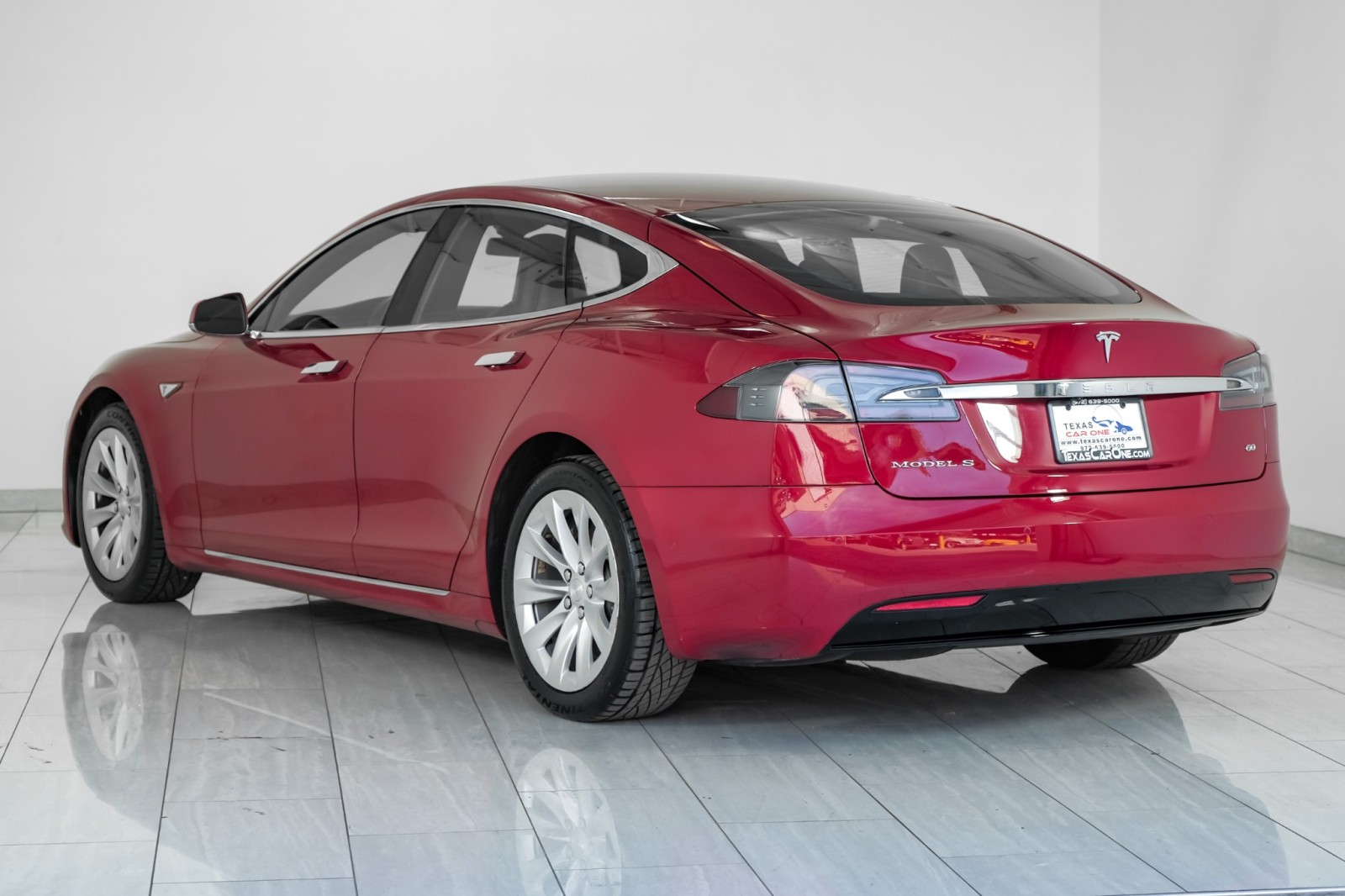 2016 Tesla Model S 60 NAVIGATION LEATHER HEATED SEATS REAR CAMERA KEY 16