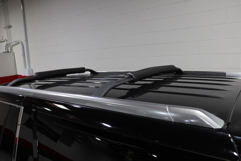 2016 Cadillac Escalade ESV Luxury Collection 4WD 4dr Suv in , 