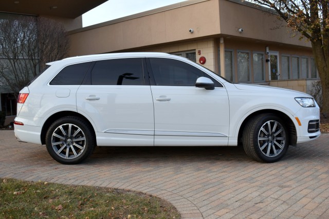 2017 Audi Q7 Premium Plus Navi Leather Pano Roof 3RD Row 20 Wheels Lane Assist Blind Spot MSRP $64,590 14