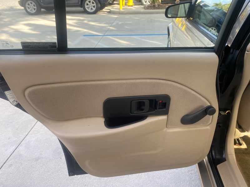 1995 Saturn SL LOW MILES 70,805 in ,