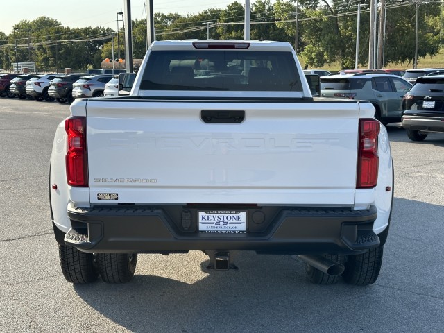 2025 Chevrolet Silverado 3500HD Work Truck 4