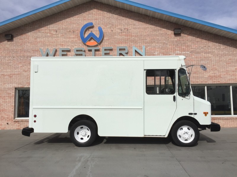 2003 workhorse step van
