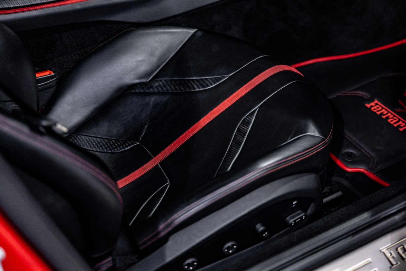 Used Car 2018 Ferrari 812 Superfast  For Sale Under $350,000 In Boerne, Texas