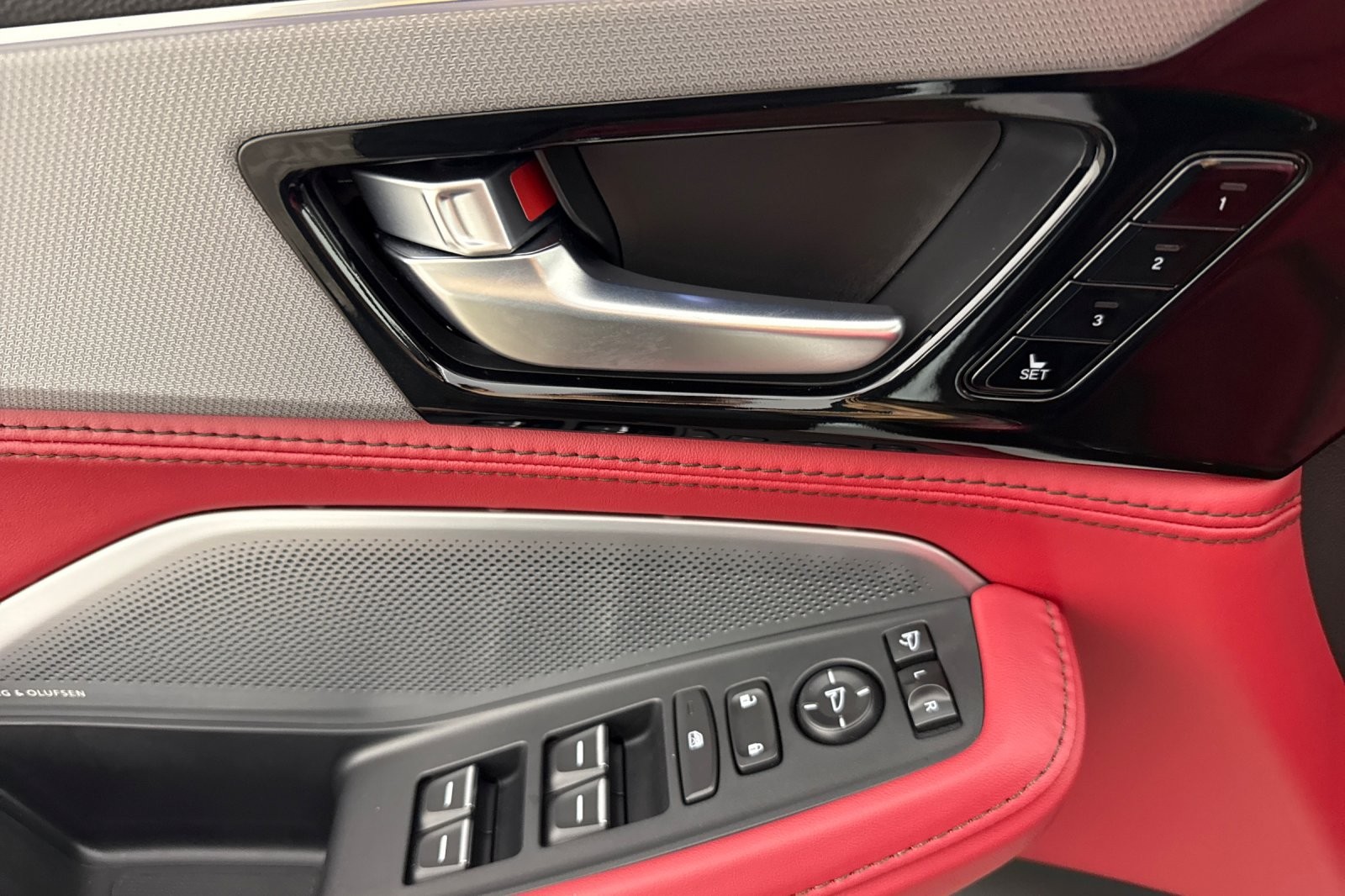 Used 2026 WHITE Acura SH-AWD w/A-Spec Advance Package image 10