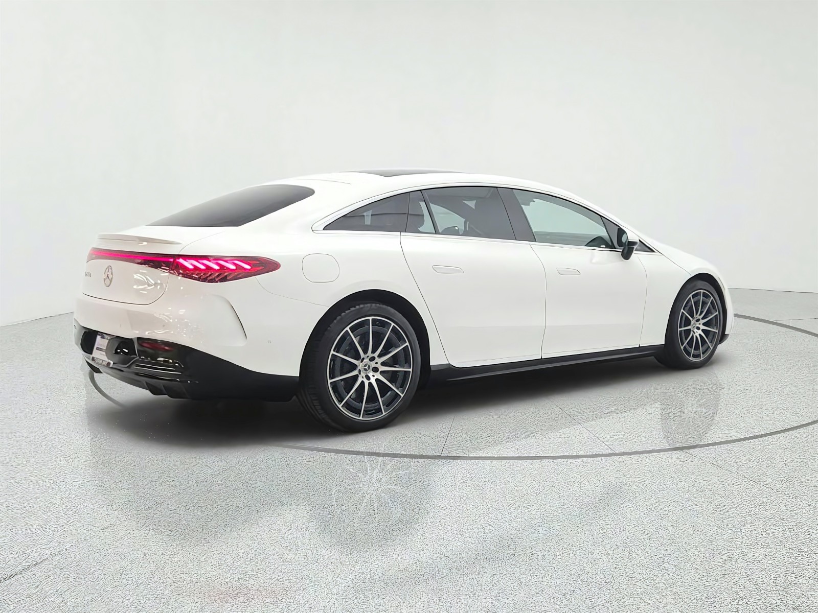 Used 2024 Polar White Mercedes-Benz EQS 450 4MATIC® Sedan image 5
