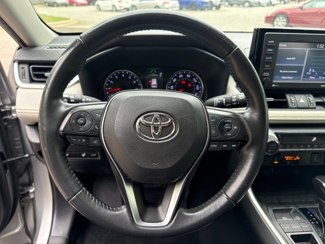 ToyotaRAV423