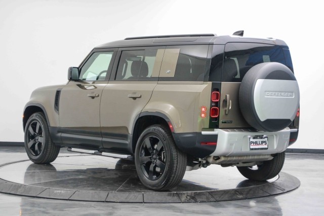 2020 Land Rover Defender First Edition 3