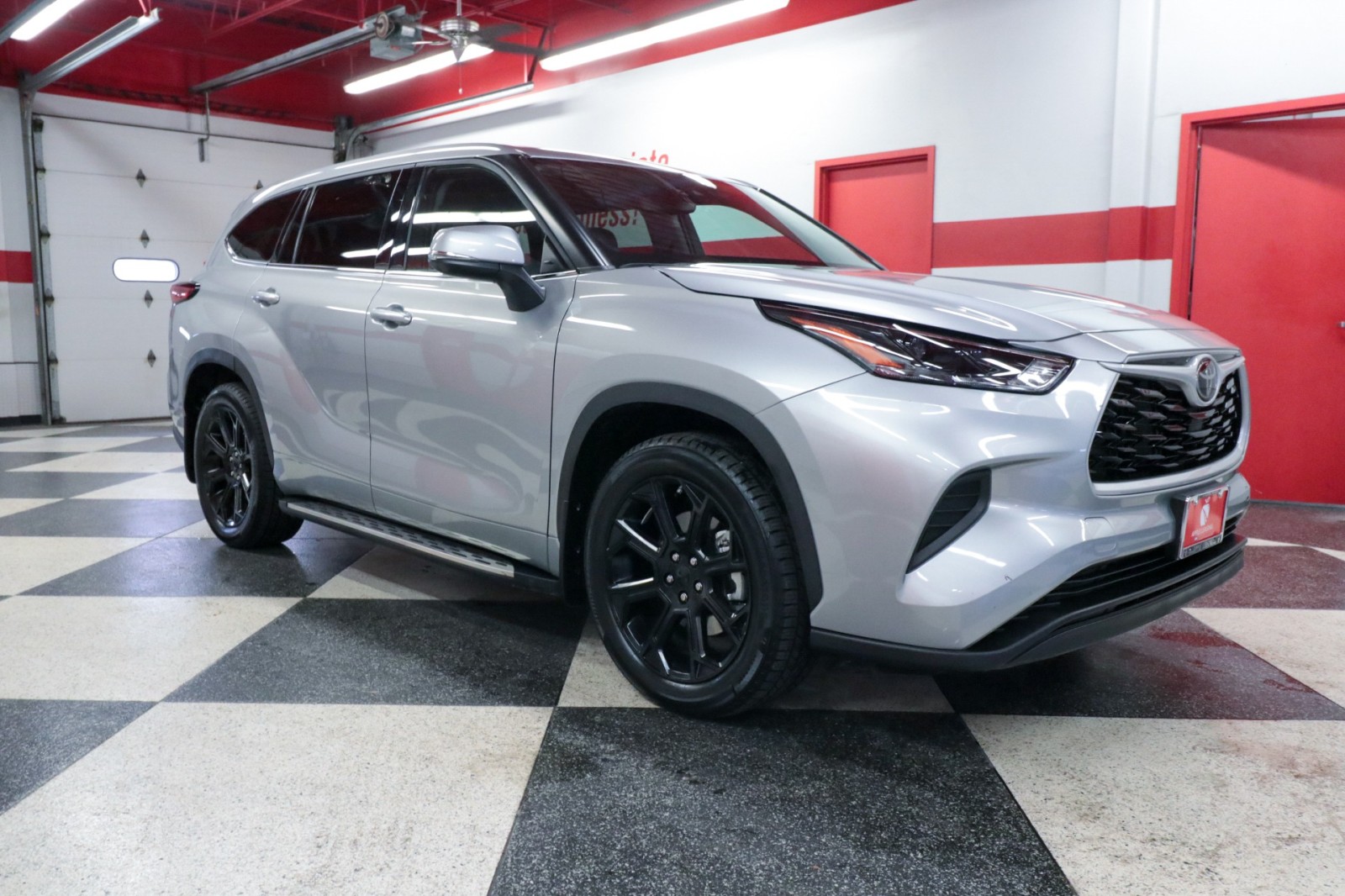 Used Car 2022 Toyota Highlander  L For Sale Under $30,000 In Austin, Texas