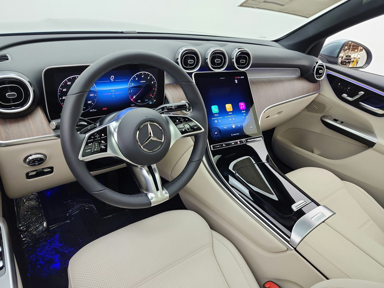 New 2026 Verde Silver Metallic Mercedes-Benz GLC 300 image 9