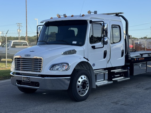 2024 Freightliner M2 Crew Cab Custom 22'  Rollback  in , 