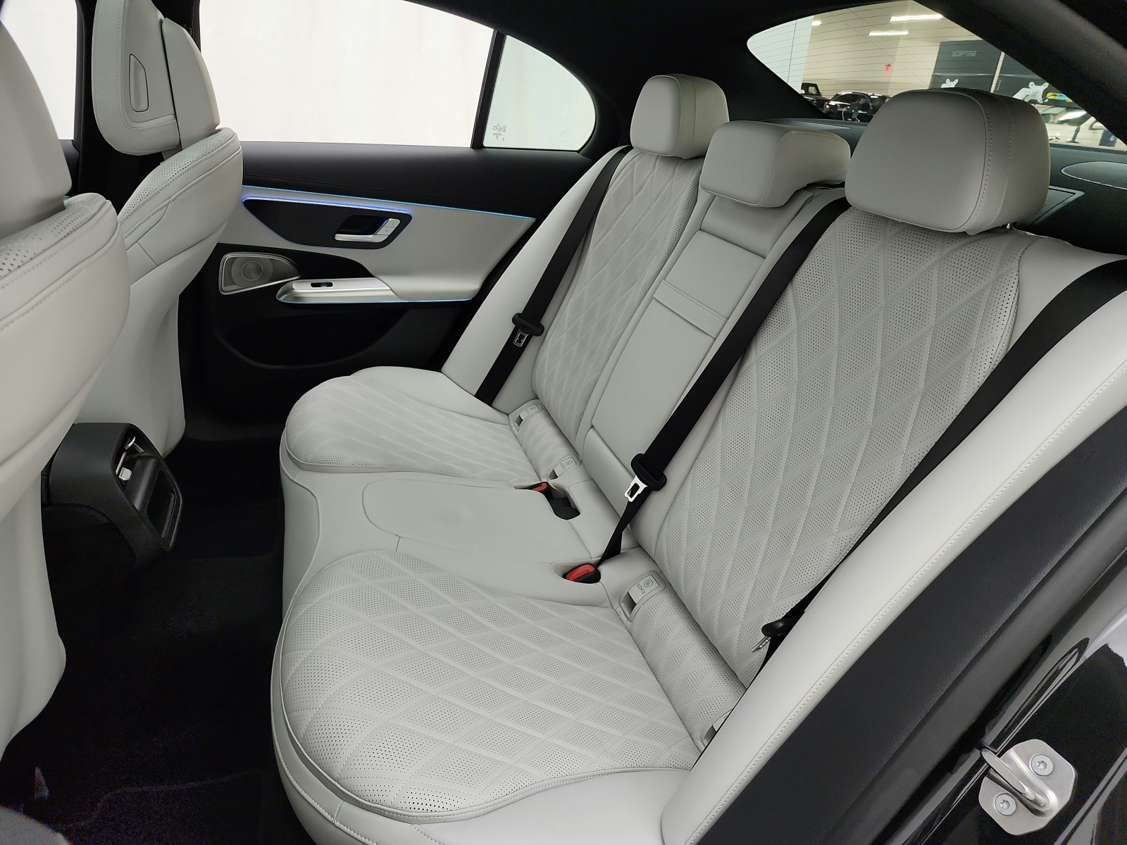 New 2027 Graphite Grey Metallic Mercedes-Benz E 450 4MATIC® Sedan image 11