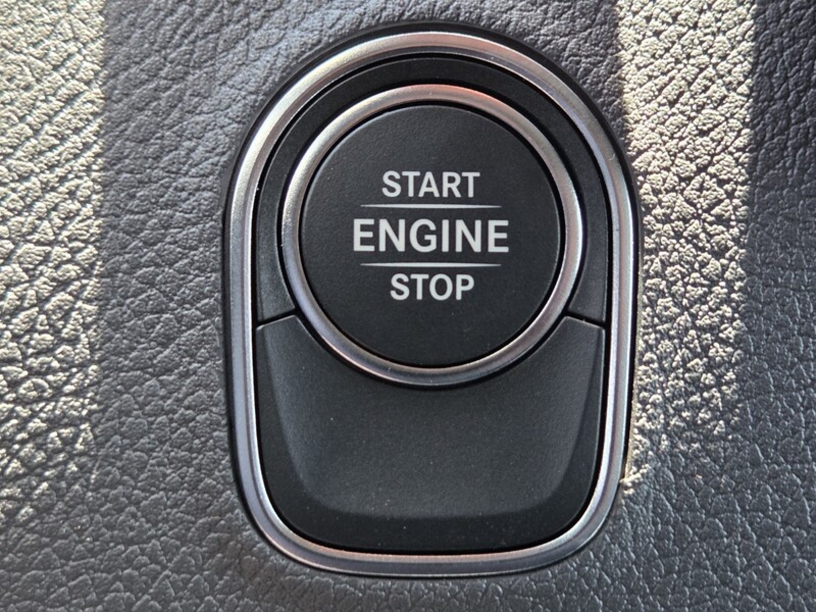 New 2026 ARCTIC WHITE Mercedes-Benz  image 32