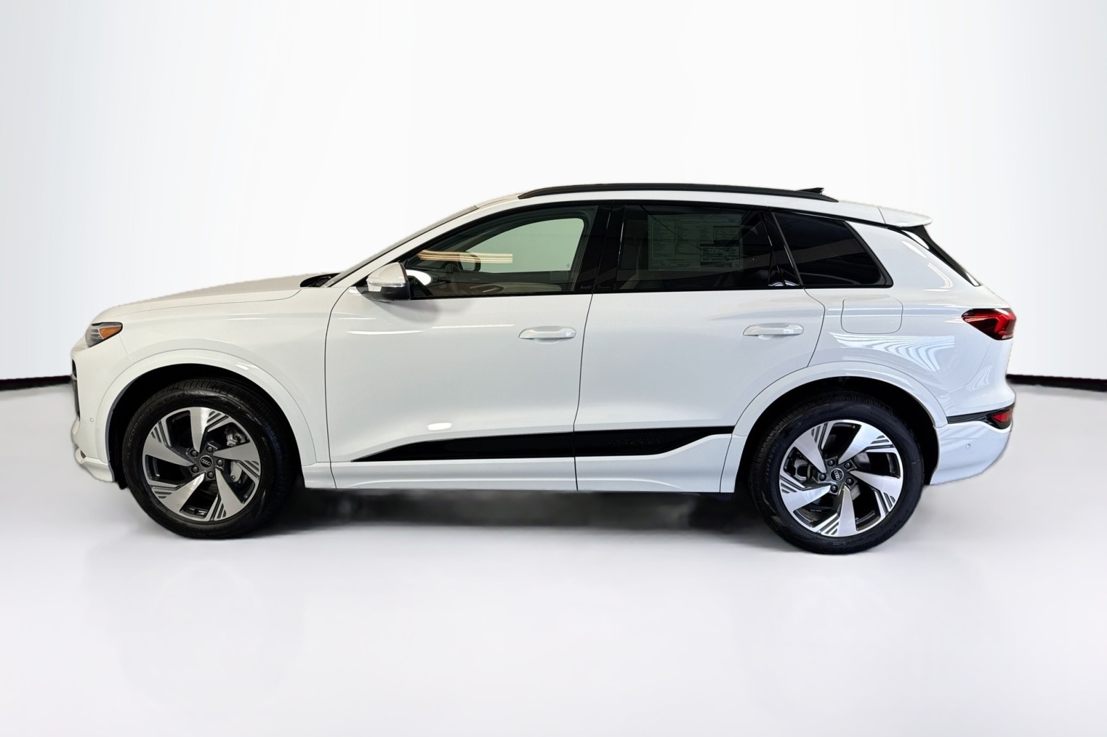 New 2025 Glacier White Metallic Audi Premium Plus quattro image 8