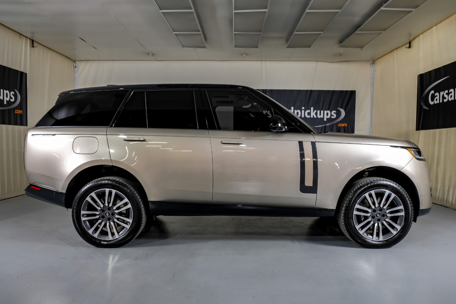 2023 Land Rover Range Rover SE 5