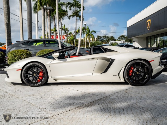 Lamborghini Aventador