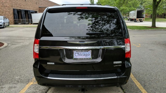 2014 Chrysler Town & Country Limited 8