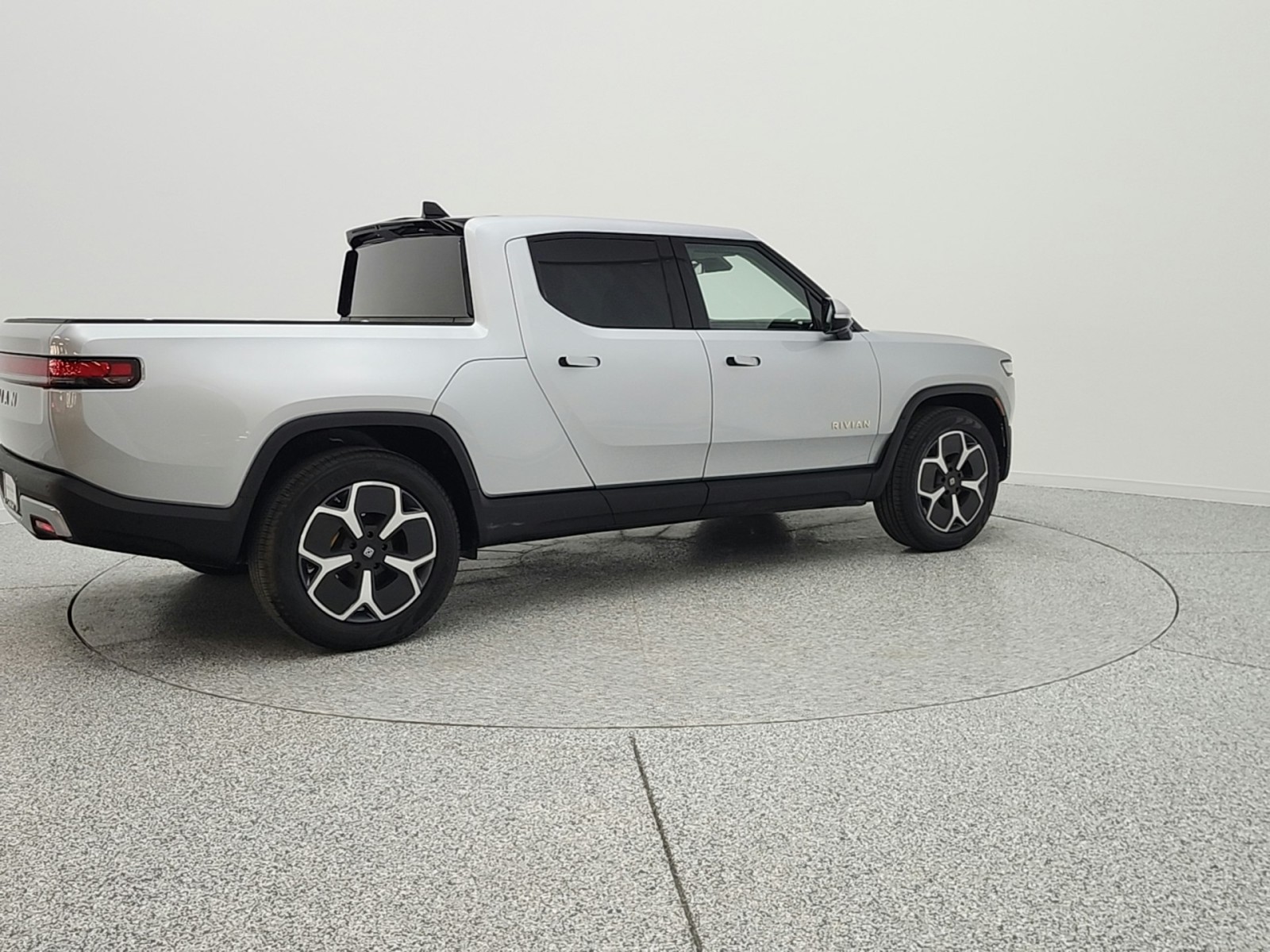 Used 2023 LA Silver Rivian Adventure Quad-Motor Large Pack image 5