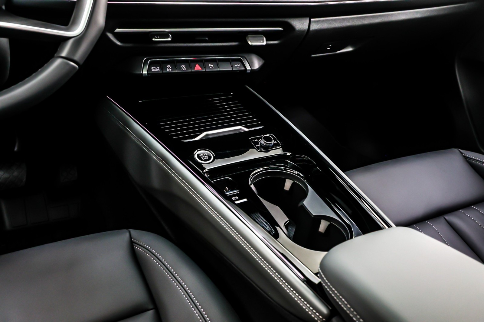 New 2026 Daytona Gray Pearl Effect Audi S line quattro image 6