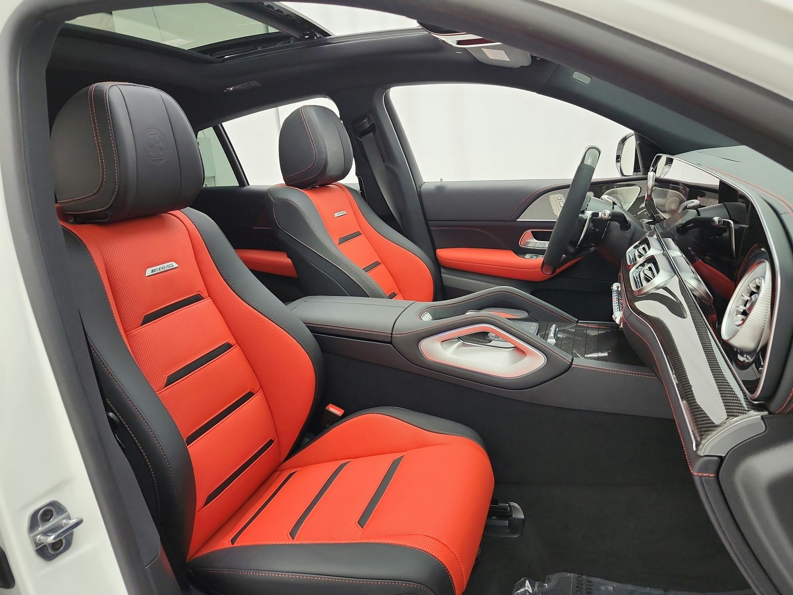 New 2027 Polar White Mercedes-Benz AMG® GLE 53e 4MATIC+ Coupe image 15