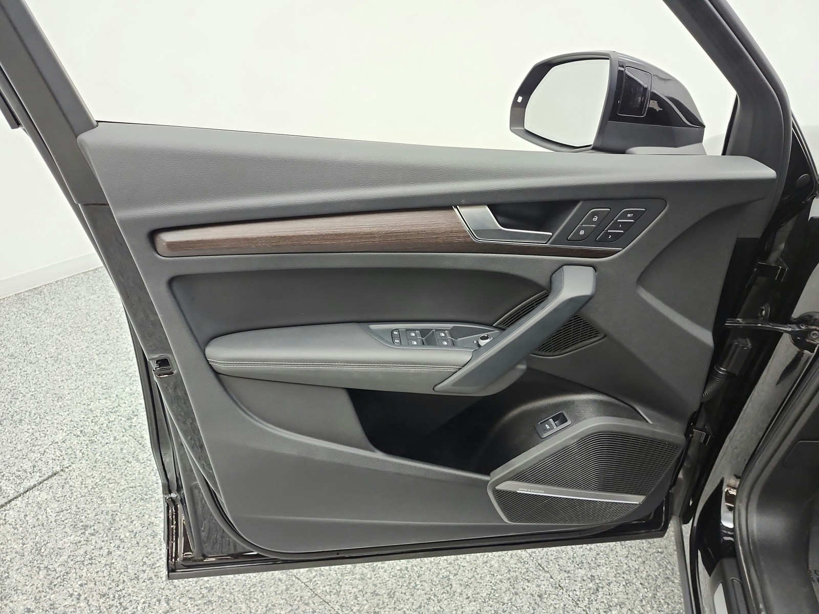 Used 2023 Brilliant Black Audi Premium Plus image 14