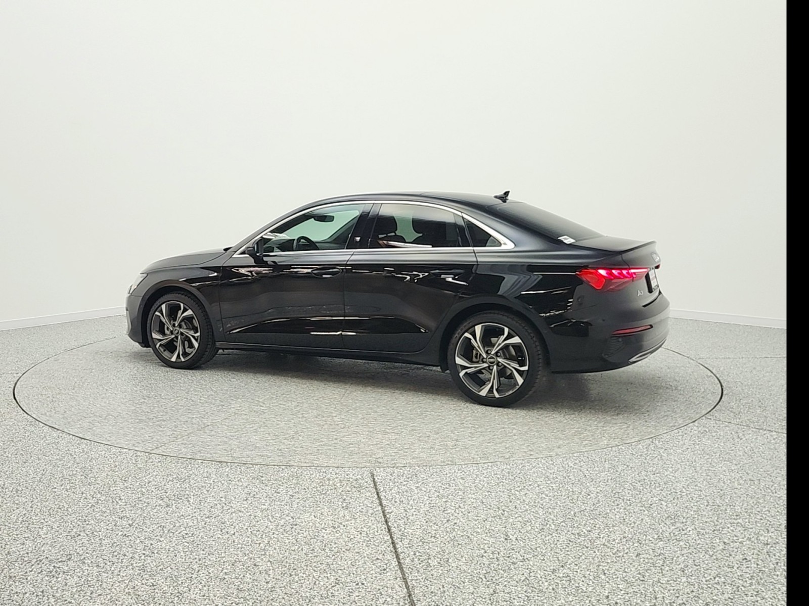 Used 2022 Brilliant Black Audi Premium 40 TFSI image 8