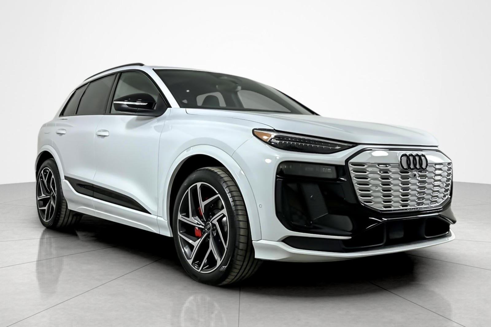 New 2025 Glacier White Metallic Audi Premium Plus quattro image 2