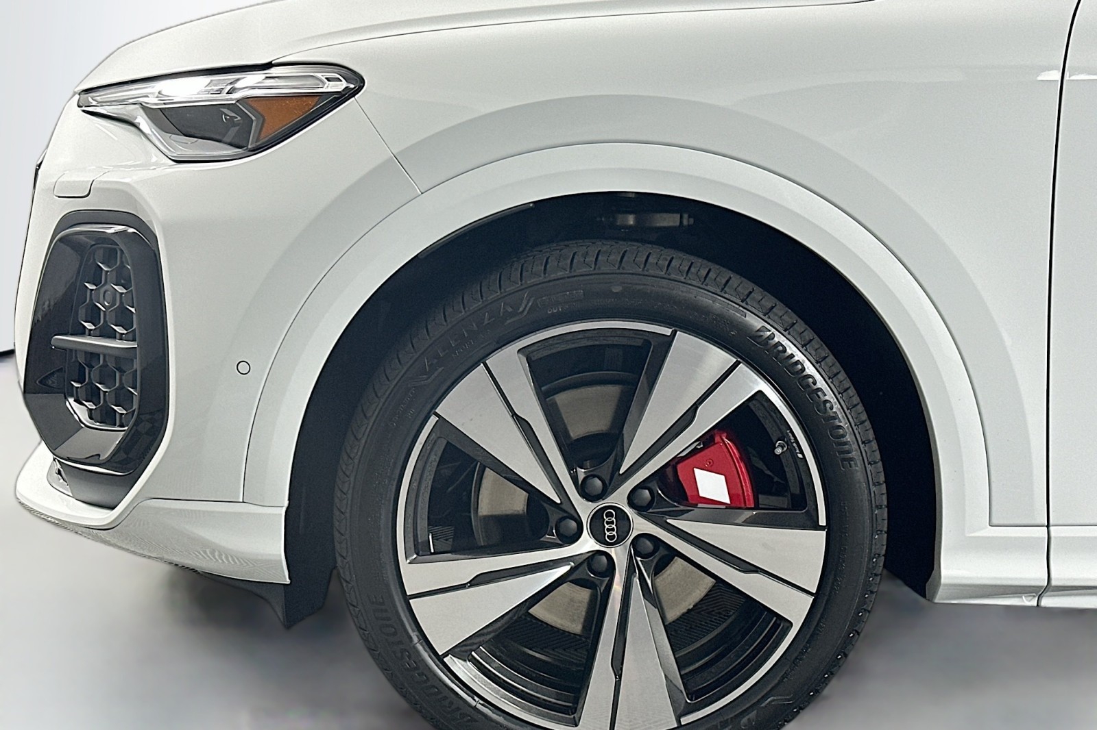 New 2026 Glacier White Metallic Audi Premium Plus image 11