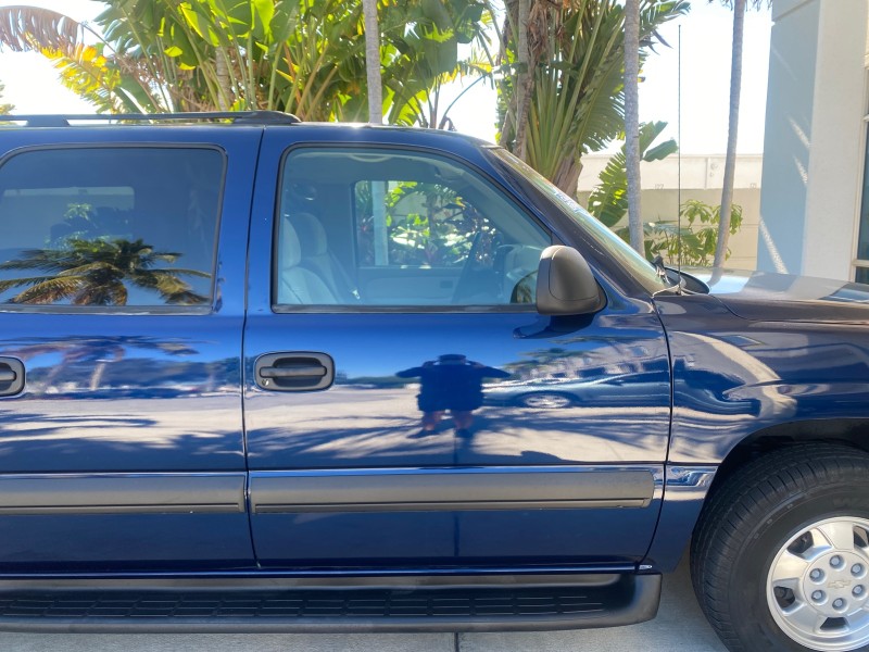 2003 Chevrolet Suburban LT 1 OWNER NO ACCIDENTS in ,