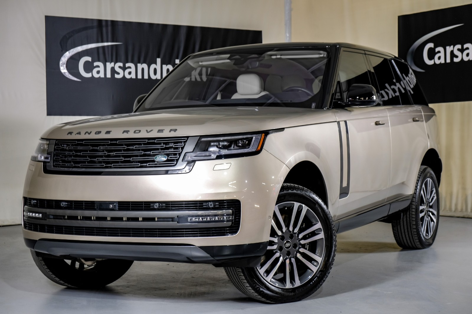 2023 Land Rover Range Rover SE 4