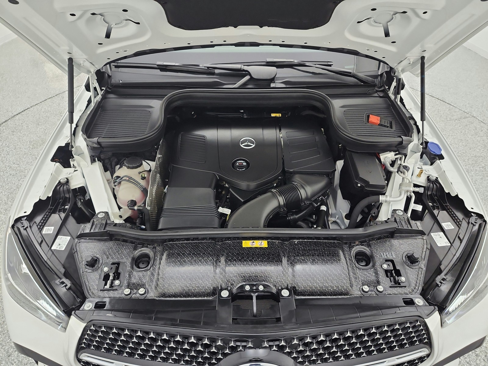 Used 2025 Polar White Mercedes-Benz GLE 350 SUV image 15