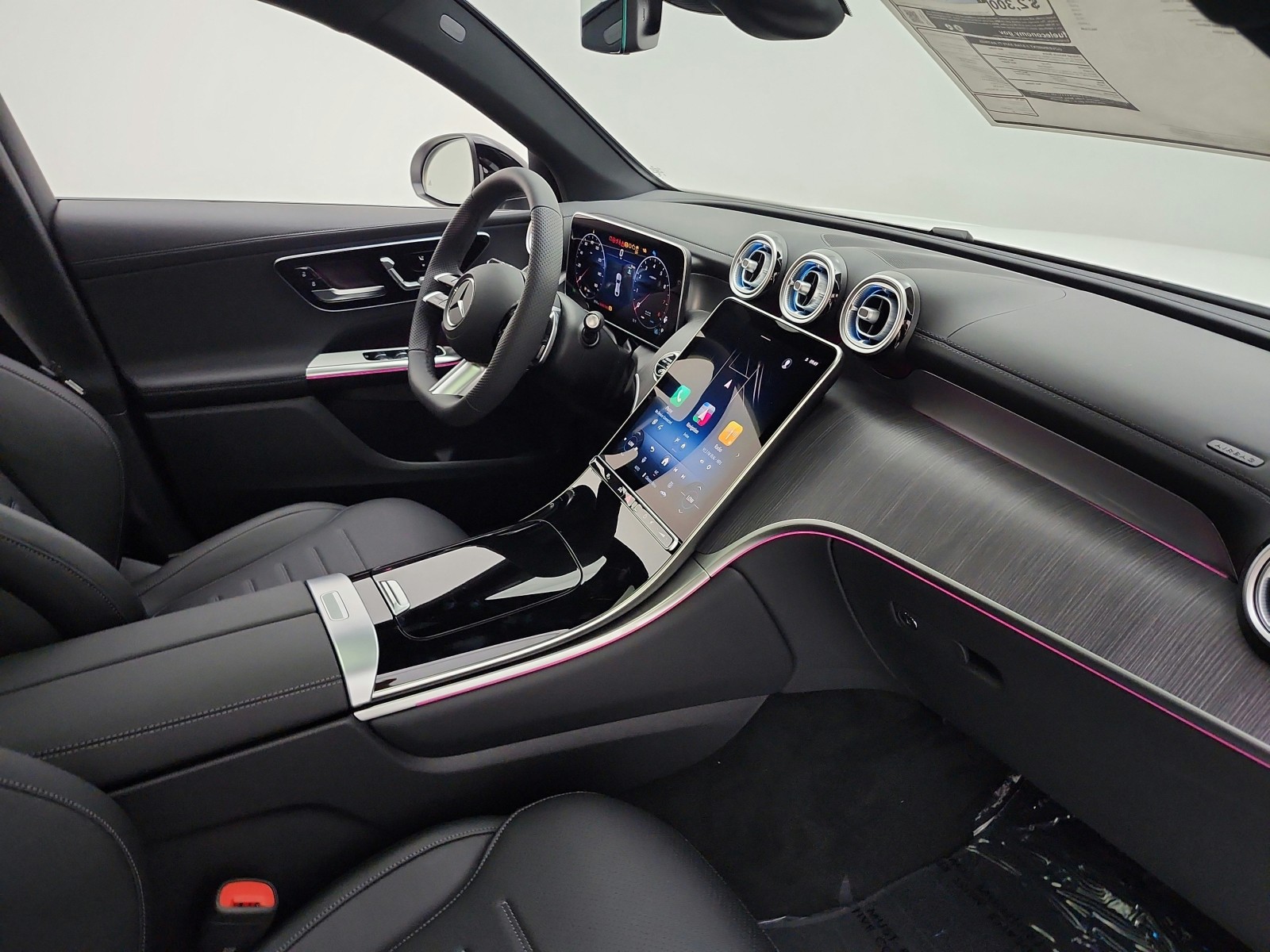New 2027 Polar White Mercedes-Benz GLC 300 4MATIC® Coupe image 15