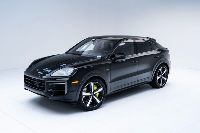 2026  Cayenne Turbo E-Hybrid Coupe in , 