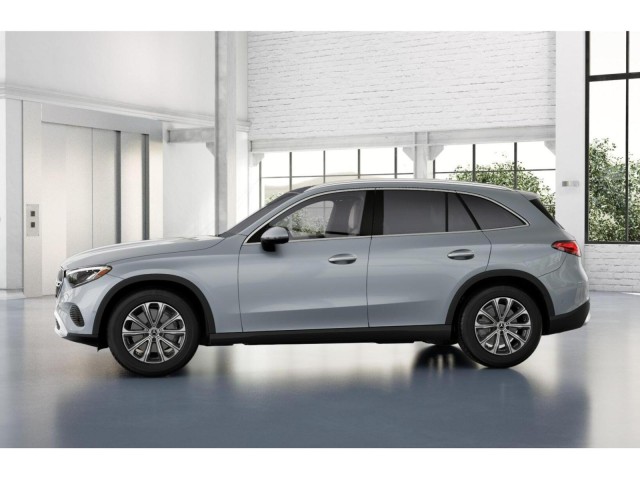 2025 Mercedes-Benz GLC GLC 300 34