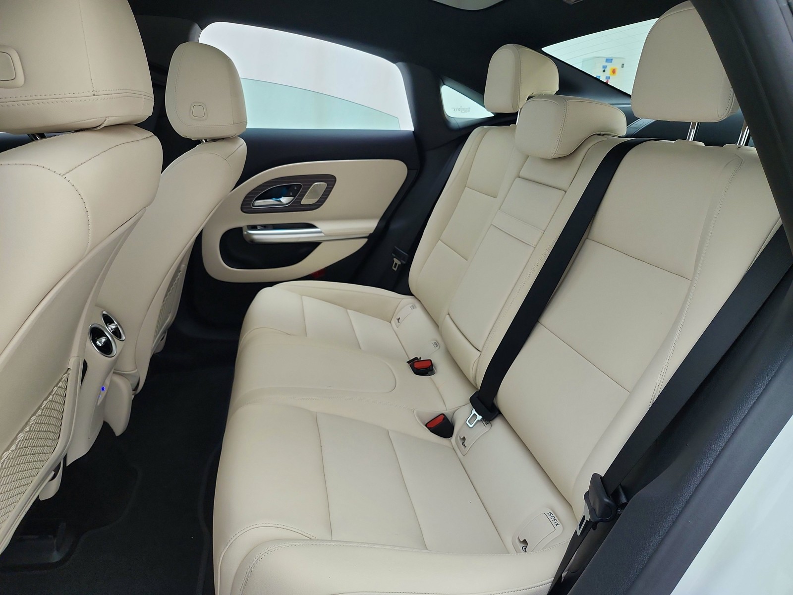 New 2027 Polar White Mercedes-Benz CLA 350 Electric image 11