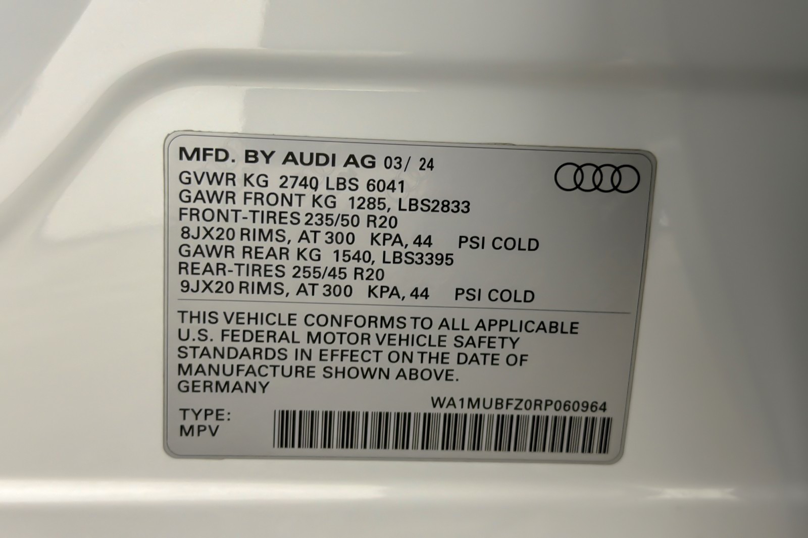 Used 2024 Glacier White Metallic Audi Prestige 55 quattro image 28