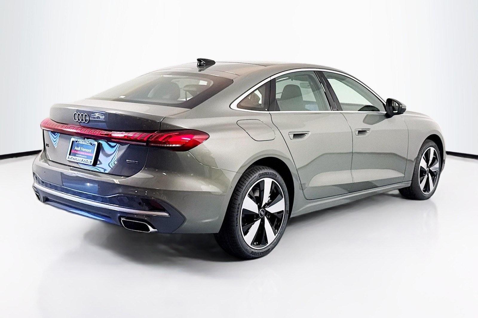 New 2025 Chronos Gray Metallic Audi Premium Plus 2.0 TFSI quattro image 5