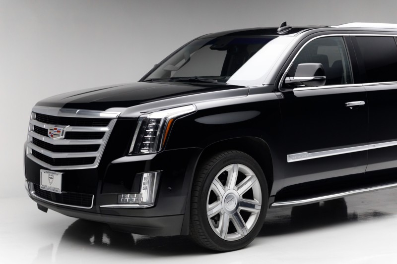 2018 Cadillac Escalade ESV Premium Luxury in , 