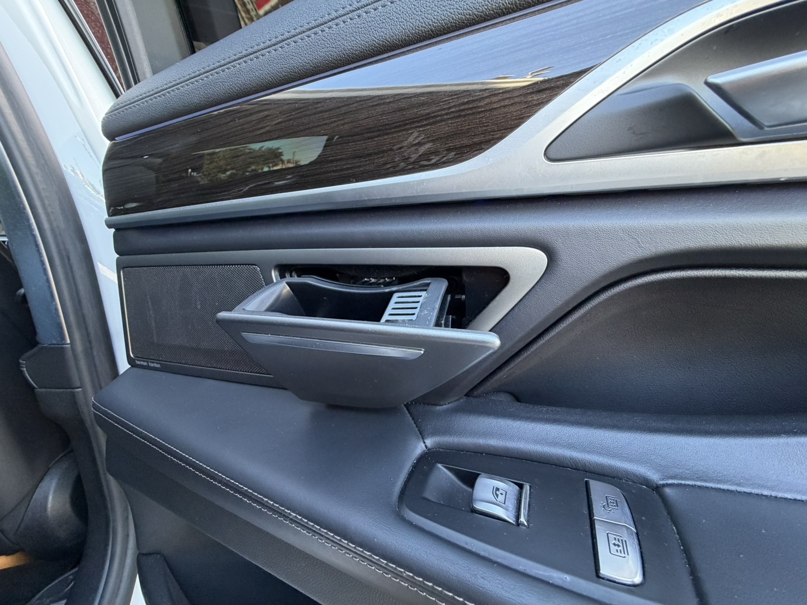 2020 BMW 740i - $21,677