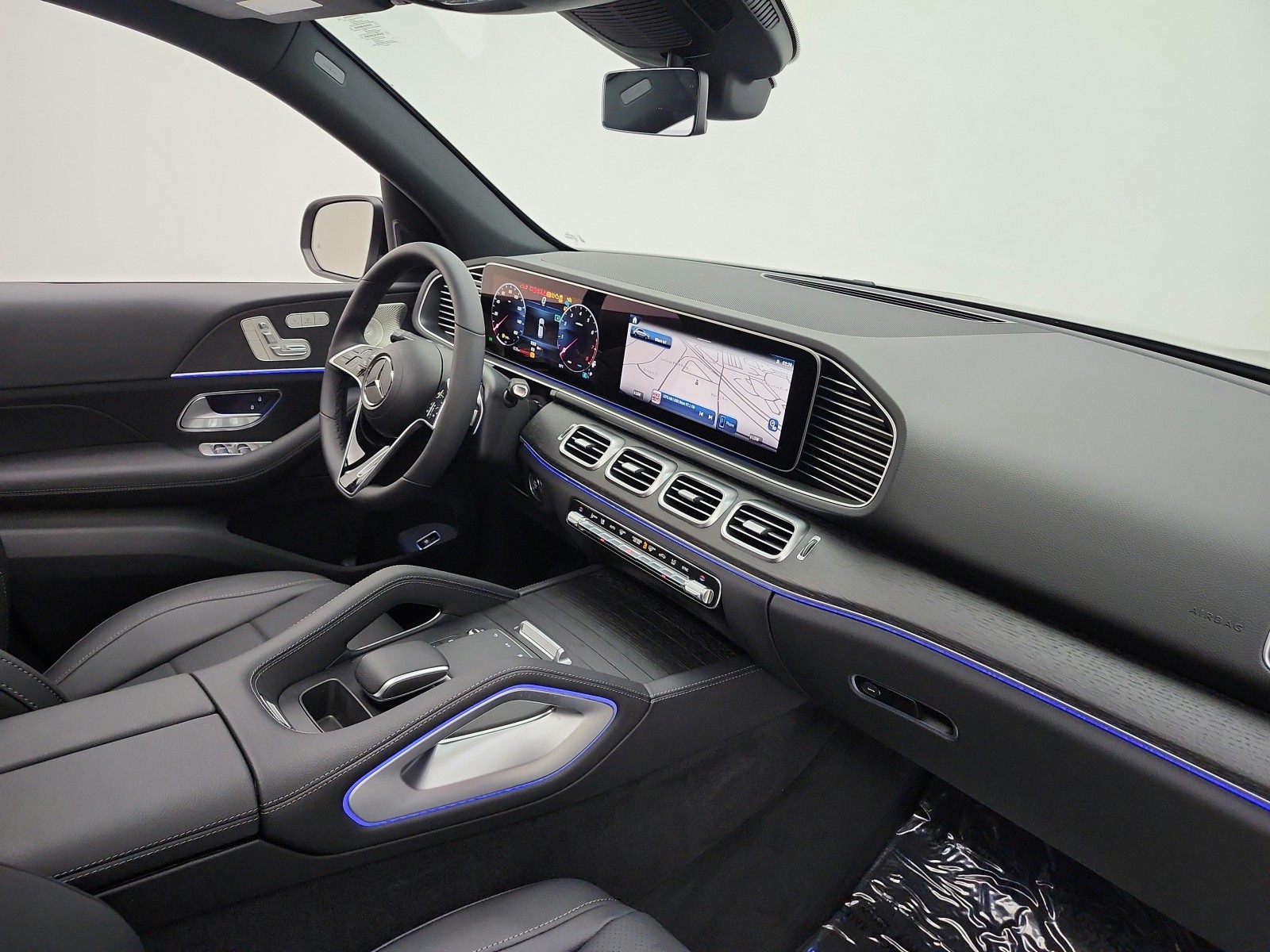New 2026 Black Mercedes-Benz GLE 350 4MATIC® SUV image 14