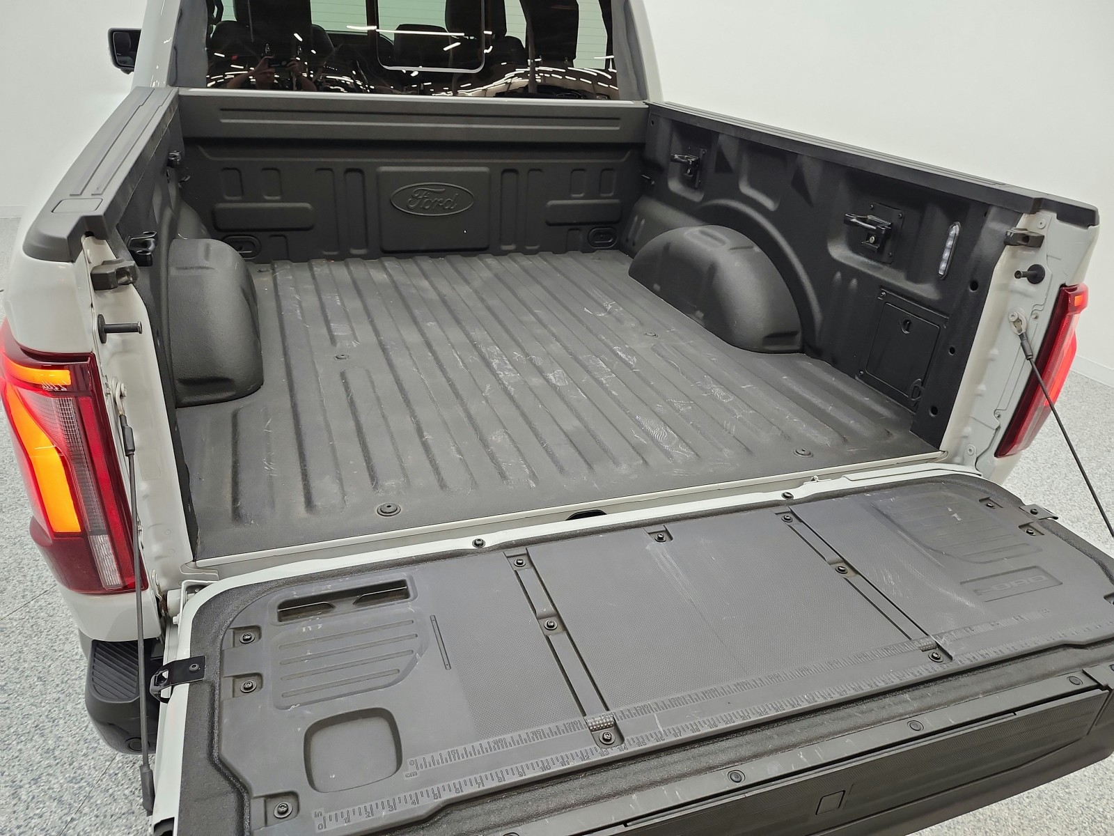 Used 2024 Avalanche Ford Raptor 4WD SuperCrew 5.5