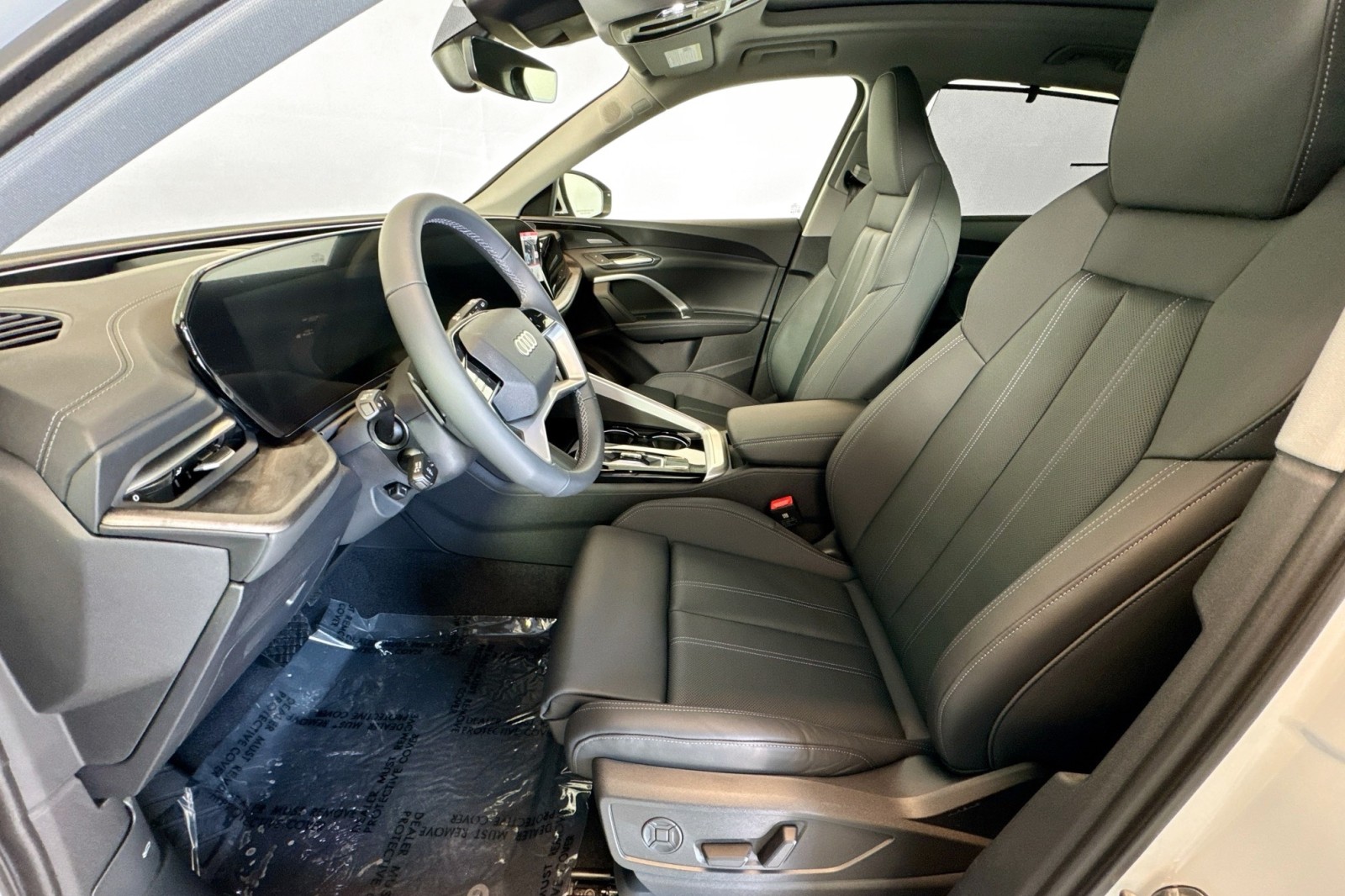 New 2025 Glacier White Metallic Audi Premium Plus 2.0 TFSI quattro image 17